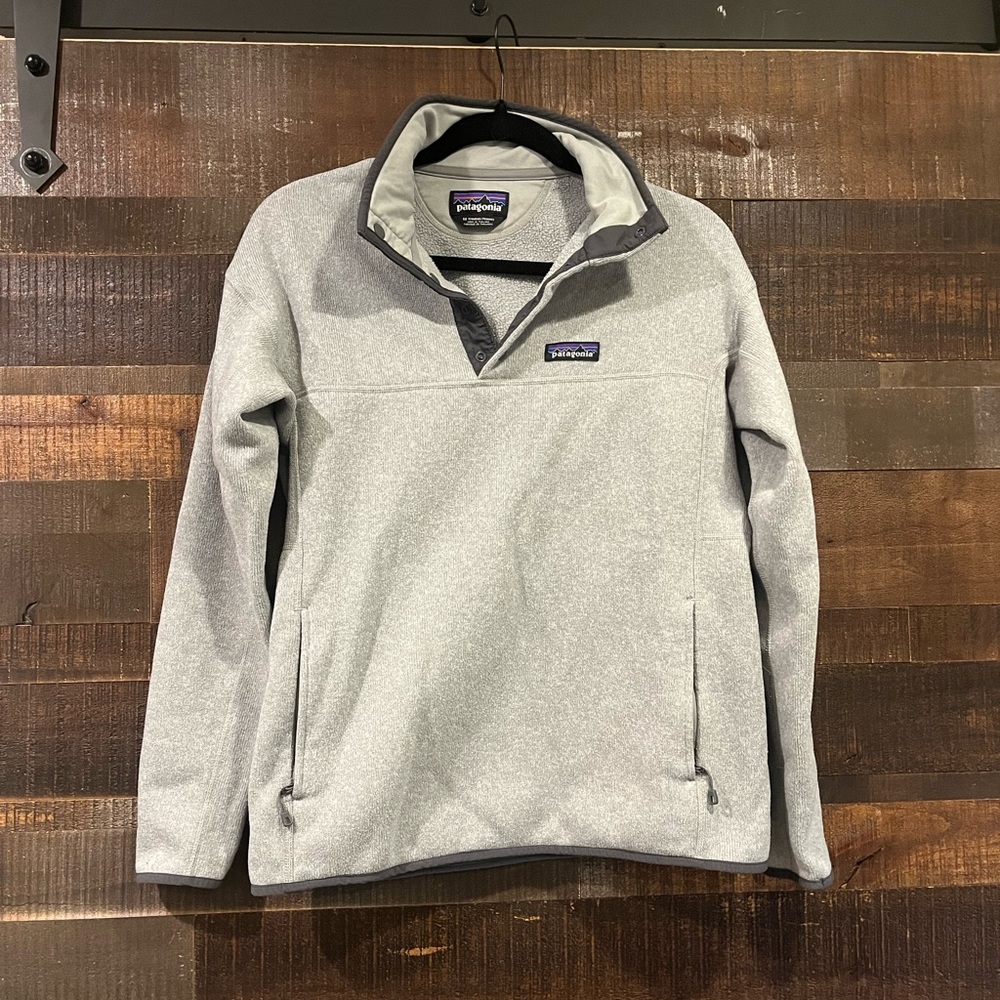 Women’s Patagonia Pullover